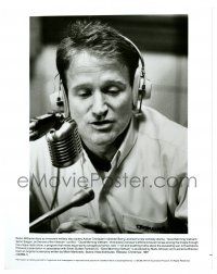 1m411 GOOD MORNING VIETNAM 8x10 still '87 Vietnam War radio DJ Robin Williams, Barry Levinson