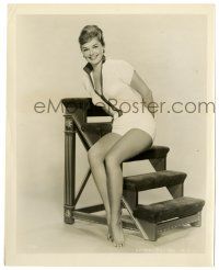 1m607 LUANA PATTEN 8x10 still '50s smiling seated portrait in short shorts showing her sexy legs!