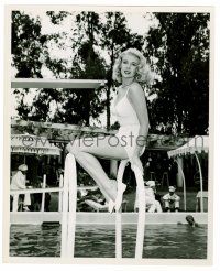 1m623 MARIE MCDONALD 8.25x10 still '47 The Body in sexy swimsuit sitting over swimming pool!
