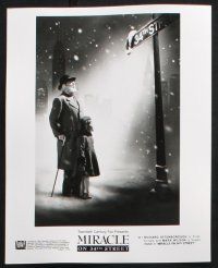 1x505 MIRACLE ON 34th STREET 10 8x10 stills '94 Richard Attenborough as Kris Kringle, Mara Wilson