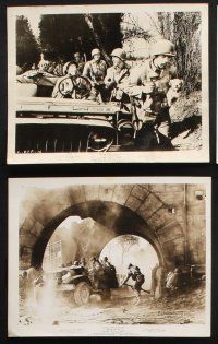 1x827 STORY OF G.I. JOE 5 8x10 stills '45 William Wellman, cool images of WWII soldiers & action!