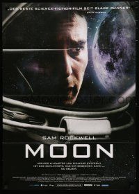 1y395 MOON German '10 great image of lonely Sam Rockwell!