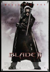 1z135 BLADE II DS 1sh '02 great image of Wesley Snipes in leather coat w/sword!