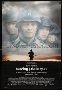 1z670 SAVING PRIVATE RYAN DS 1sh '98 Steven Spielberg, Tom Hanks, the mission is a man!