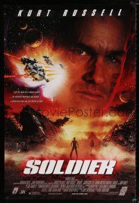 1z703 SOLDIER 1sh '98 huge close-up of Kurt Russell, wild sci-fi images!