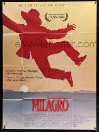 2b465 MILAGRO BEANFIELD WAR French 1p '88 directed by Robert Redford, Alvin art of happy farmer!