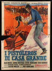 2b197 GUNFIGHTERS OF CASA GRANDE Italian 2p '65 different art of Alex Nicol grabbing woman!