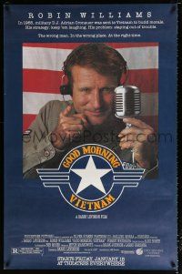 2c261 GOOD MORNING VIETNAM half subway '87 Vietnam War radio DJ Robin Williams, Levinson directed!