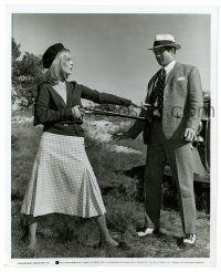 2d196 BONNIE & CLYDE 8.25x10 still '67 Faye Dunaway pointing shotgun at Beatty & grabbing pistol!