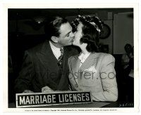 2d288 DEANNA DURBIN/VAUGHN PAUL 8.25x10 still '41 kissing as they get their marriage license!