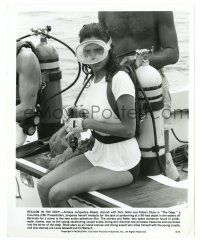 2d290 DEEP 8x10 still '77 sexiest Jacqueline Bisset in see-through white T-shirt & scuba gear!