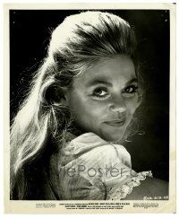 2d328 DYAN CANNON 8.25x10 still '69 c/u looking over her shoulder from Bob & Carol & Ted & Alice!