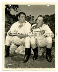 2d488 IN SOCIETY candid 8x10 key book still '44 Bud Abbott & Lou Costello eating lunch on location!