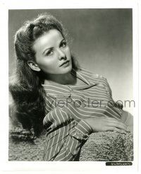 2d514 JEANNE CRAIN 8.25x10 still '45 great close portrait of the beautiful star on cool chair!