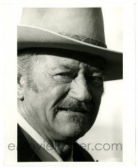 2d813 SHOOTIST 8.25x10 still '76 great super close portrait of John Wayne, directed by Don Siegel!