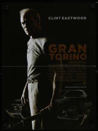 2e634 GRAN TORINO French 15x21 '09 great image of angry Clint Eastwood w/rifle & car!