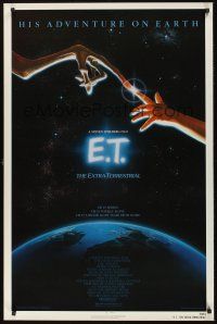 2f252 E.T. THE EXTRA TERRESTRIAL 1sh '82 Steven Spielberg classic, John Alvin art!