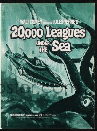 2g498 20,000 LEAGUES UNDER THE SEA pressbook R71 Jules Verne classic, art of deep sea divers!