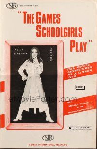 2g554 GAMES SCHOOLGIRLS PLAY pressbook '72 German girls not like who you went to school with!