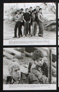 2g811 OUTSIDERS presskit w/ 10 stills '82 Coppola, S.E. Hinton, Howell, Dillon, Macchio, Swayze!