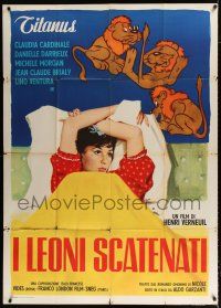 2j245 LIONS ARE LOOSE Italian 1p '61 artwork of pretty Claudia Cardinale in bed & cartoon lions!