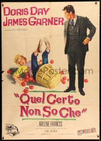 2j331 THRILL OF IT ALL Italian 1p '63 different artwork of fallen Doris Day & James Garner!