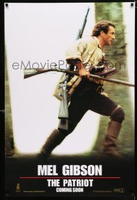 2m587 PATRIOT int'l teaser DS 1sh '00 huge close up image of Mel Gibson running w/guns!