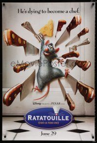2m631 RATATOUILLE teaser DS 1sh '07 Patton Oswalt, great image of mouse w/knives!
