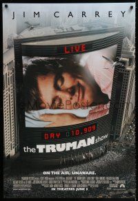 2m788 TRUMAN SHOW advance DS 1sh '98 cool image of Jim Carrey on large screen, Peter Weir