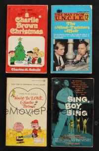 2r124 LOT OF 4 PAPERBACK BOOKS '50s-60s Charlie Brown, Man from UNCLE & more!
