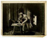 2z139 BLACKBIRD 8x10.25 still '26 cool image of Lon Chaney being sneaky, directed by Tod Browning!