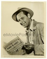 2z150 BOOTS MALONE 8x10.25 still '52 William Holden as race track better with Daily Racing Form!