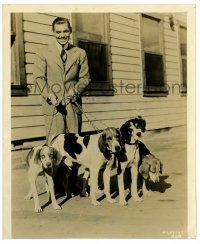 2z216 CLARK GABLE 8x10 still '30s candid with a pack of four dogs on the set of his latest movie!