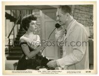 2z386 GIRL WHO HAD EVERYTHING 8x10.25 still '53 Elizabeth Taylor looks at William Powell on phone!