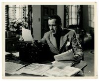 2z466 IN A LONELY PLACE 8.25x10 still '50 great c/u of screenwriter Humphrey Bogart by Lippman!