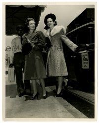 2z549 LARAINE DAY/MARY HOWARD 8x10.25 still '30s exiting American Airlines plane connection car!