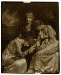 2z563 LILLIAN GISH/DOROTHY GISH deluxe 8x10 still '10s the famous acting sisters with their mother!