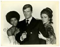 2z569 LIVE & LET DIE 8x10 still '73 Moore as James Bond between Jane Seymour & Gloria Hendry!