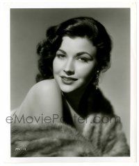 2z612 MARA CORDAY 8.25x10 still '56 beautiful head & shoulders close up wrapped in fur!