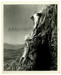 2z680 NORTH BY NORTHWEST 8x10 still '59 Cary Grant helping Eva Marie Saint climb up Mt. Rushmore!