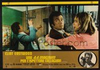 3a575 MAGNUM FORCE Italian photobusta '73 different image of Clint Eastwood as Dirty Harry!