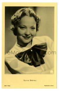 3c046 SYLVIA SIDNEY German Ross postcard '30s head & shoulders smiling portrait of the pretty star!