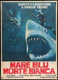 3g475 BLUE WATER, WHITE DEATH Italian 1p '71 art of blue shark & divers by Fiorenzi!