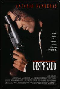3h160 DESPERADO 1sh '95 Robert Rodriguez, close image of Antonio Banderas with big gun!