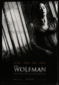 3h836 WOLFMAN teaser DS 1sh '10 werewolf horror, pretty Emily Blunt on the run!