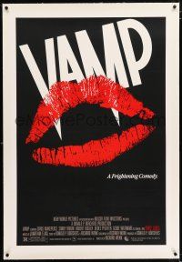 3p431 VAMP linen 1sh '86 great kissing vampire lips image, the first kiss could be your last!