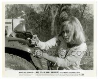 3y147 BONNIE & CLYDE 8x10.25 still '67 close up of sexy Faye Dunaway crouching by car with gun!