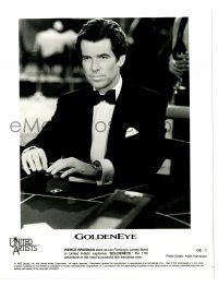 3y377 GOLDENEYE 8x10 still '95 c/u of Pierce Brosnan as James Bond gambling at baccarat!