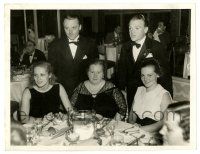 3y470 JAMES CAGNEY 6.75x8.75 news photo '35 with brother Bill, sister Jeanne, mom & sister-in-law!