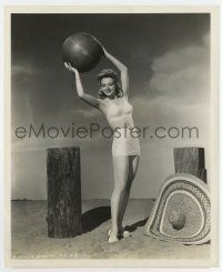 3y561 LESLIE BROOKS 8.25x10 still '40s full-length in swimsuit at beach by Coburn, from Cover Girl